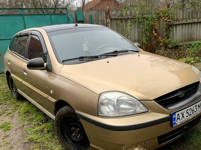 Бежевый Киа Рио, объемом двигателя 1.3 л и пробегом 267 тыс. км за 2500 $, фото 1 на Automoto.ua