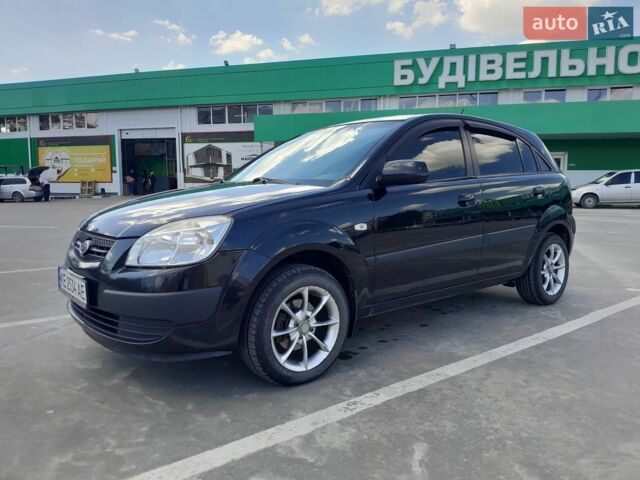 Черный Киа Рио, объемом двигателя 1.4 л и пробегом 185 тыс. км за 4100 $, фото 1 на Automoto.ua