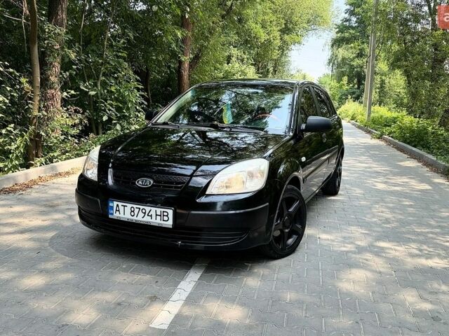 Чорний Кіа Ріо, об'ємом двигуна 1.4 л та пробігом 240 тис. км за 2750 $, фото 1 на Automoto.ua