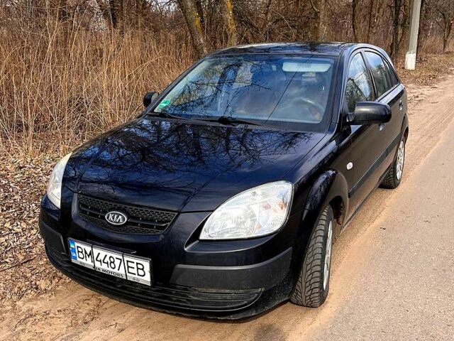 Чорний Кіа Ріо, об'ємом двигуна 1.4 л та пробігом 194 тис. км за 4500 $, фото 1 на Automoto.ua