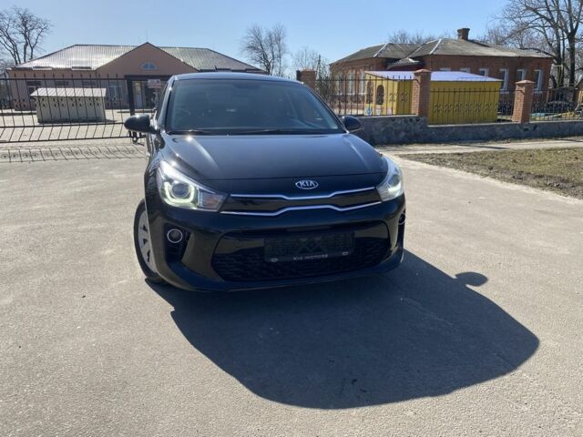 Черный Киа Рио, объемом двигателя 1.4 л и пробегом 87 тыс. км за 288 $, фото 1 на Automoto.ua