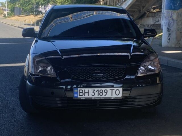 Черный Киа Рио, объемом двигателя 1.5 л и пробегом 261 тыс. км за 3500 $, фото 1 на Automoto.ua