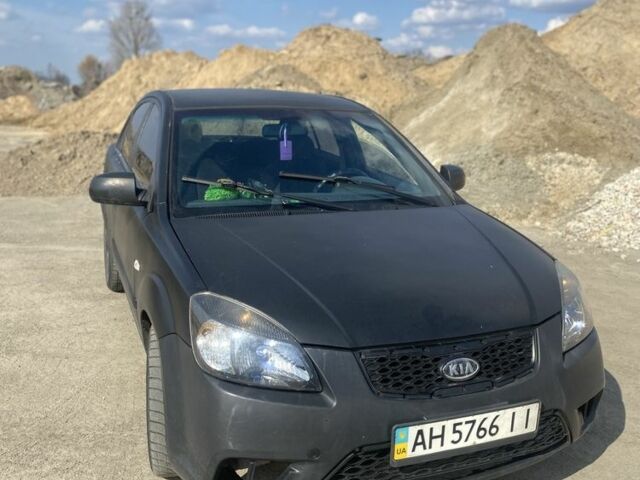 Черный Киа Рио, объемом двигателя 1.4 л и пробегом 3 тыс. км за 1800 $, фото 1 на Automoto.ua