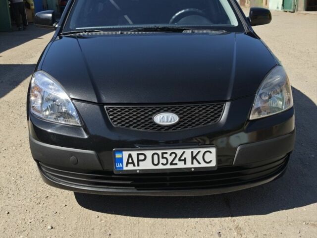 Черный Киа Рио, объемом двигателя 1.5 л и пробегом 239 тыс. км за 4498 $, фото 1 на Automoto.ua