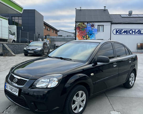 Кіа Ріо 2010 у Белой Церкве на Automoto.ua Чорний Кіа Ріо, об'ємом двигуна 1.4 л та пробігом 248 тис. км за 4250 $, фото 1 на Automoto.ua