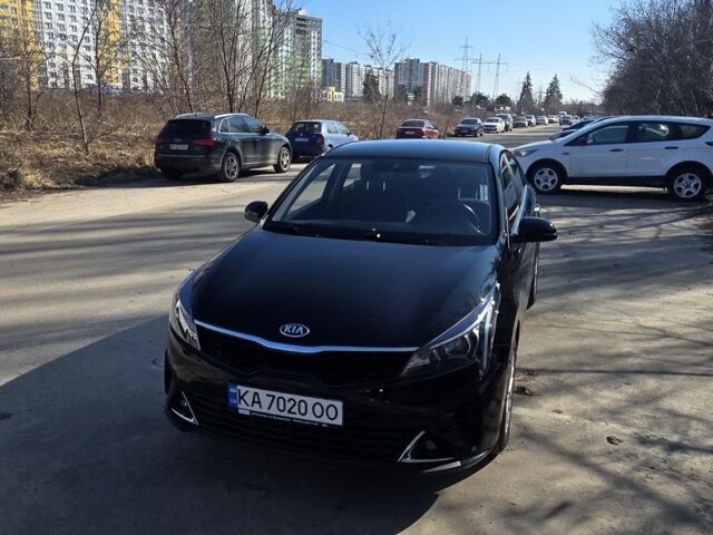 Черный Киа Рио, объемом двигателя 1.6 л и пробегом 59 тыс. км за 16714 $, фото 1 на Automoto.ua