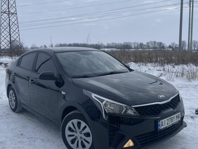 Чорний Кіа Ріо, об'ємом двигуна 1.6 л та пробігом 68 тис. км за 15000 $, фото 1 на Automoto.ua