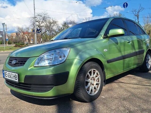 Коричневый Киа Рио, объемом двигателя 1.4 л и пробегом 118 тыс. км за 5600 $, фото 1 на Automoto.ua