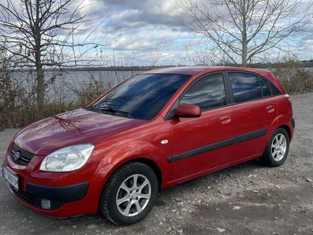 Кіа Ріо 2005 у Яготине на Automoto.ua Червоний Кіа Ріо, об'ємом двигуна 1.6 л та пробігом 222 тис. км за 4800 $, фото 1 на Automoto.ua
