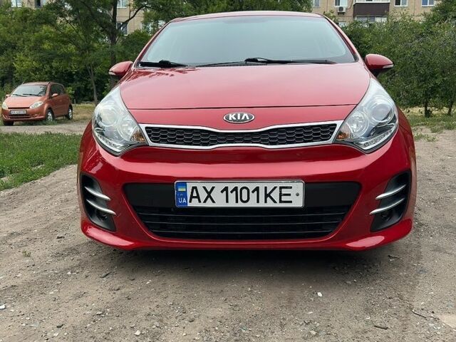 Червоний Кіа Ріо, об'ємом двигуна 1.4 л та пробігом 185 тис. км за 10000 $, фото 1 на Automoto.ua