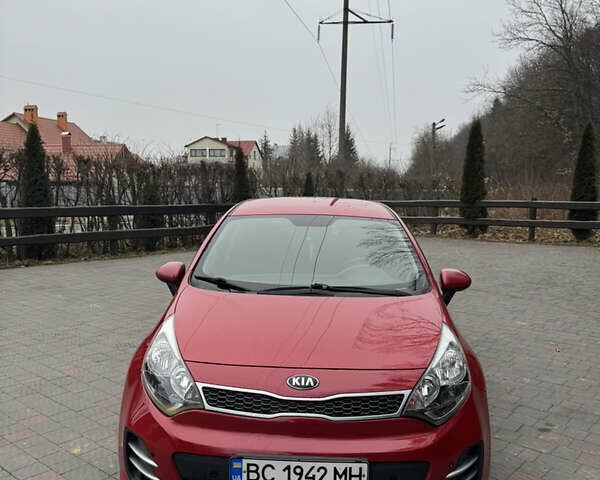 Красный Киа Рио, объемом двигателя 1.4 л и пробегом 100 тыс. км за 7700 $, фото 1 на Automoto.ua