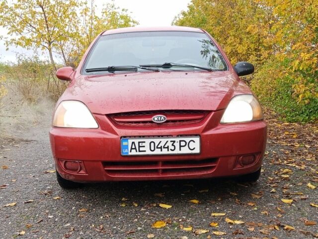 Красный Киа Рио, объемом двигателя 1.3 л и пробегом 40 тыс. км за 2450 $, фото 1 на Automoto.ua