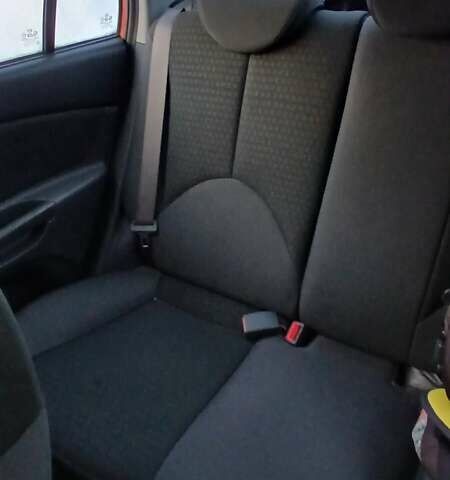 Красный Киа Рио, объемом двигателя 1.4 л и пробегом 143 тыс. км за 5000 $, фото 1 на Automoto.ua