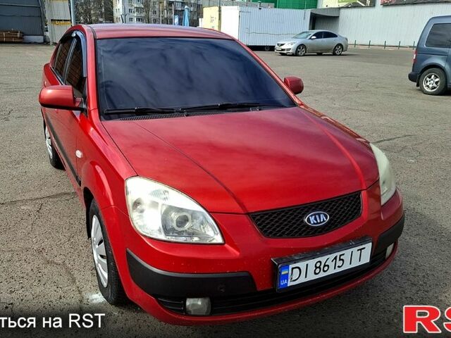 Красный Киа Рио, объемом двигателя 1.4 л и пробегом 171 тыс. км за 5000 $, фото 1 на Automoto.ua