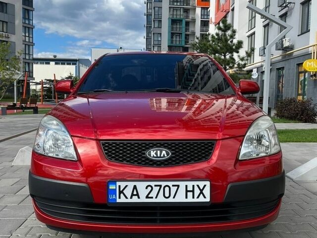 Красный Киа Рио, объемом двигателя 1.4 л и пробегом 119 тыс. км за 5100 $, фото 1 на Automoto.ua