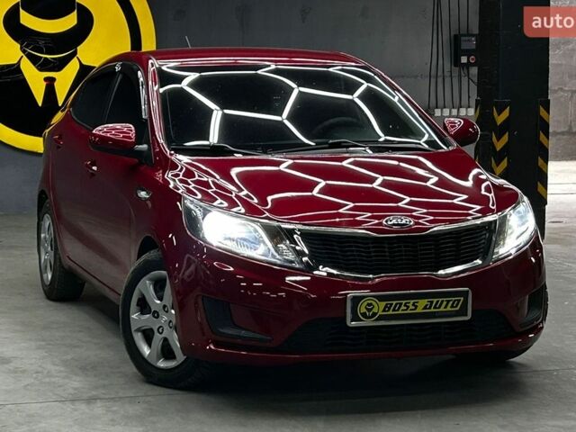 Красный Киа Рио, объемом двигателя 1.4 л и пробегом 181 тыс. км за 6900 $, фото 1 на Automoto.ua