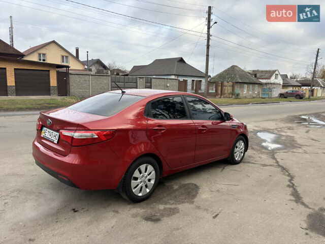 Красный Киа Рио, объемом двигателя 1.59 л и пробегом 35 тыс. км за 10300 $, фото 1 на Automoto.ua