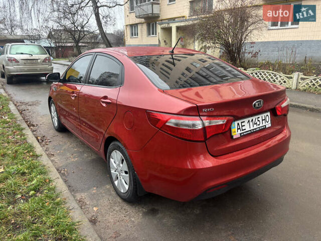 Красный Киа Рио, объемом двигателя 1.6 л и пробегом 35 тыс. км за 10350 $, фото 1 на Automoto.ua