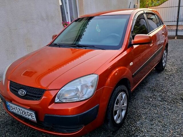 Киа Рио, объемом двигателя 1.4 л и пробегом 183 тыс. км за 4500 $, фото 1 на Automoto.ua