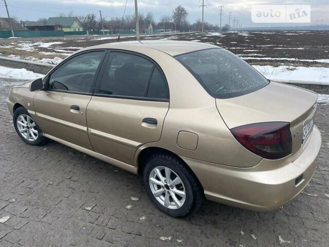 Киа Рио, объемом двигателя 1.49 л и пробегом 322 тыс. км за 3400 $, фото 1 на Automoto.ua