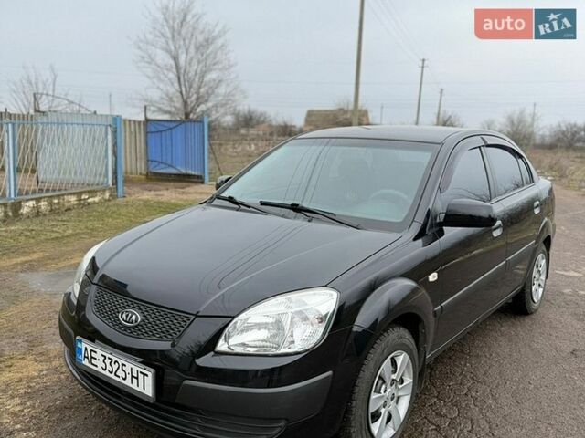 Киа Рио, объемом двигателя 1.4 л и пробегом 180 тыс. км за 4500 $, фото 1 на Automoto.ua