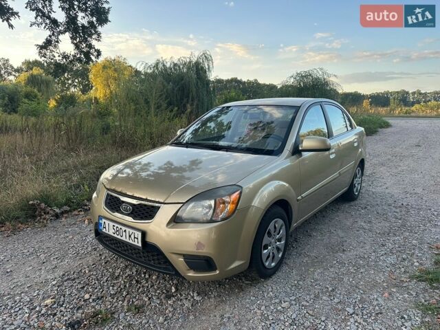 Кіа Ріо, об'ємом двигуна 1.6 л та пробігом 271 тис. км за 4000 $, фото 1 на Automoto.ua