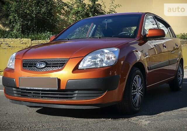 Киа Рио, объемом двигателя 1.4 л и пробегом 98 тыс. км за 6100 $, фото 1 на Automoto.ua