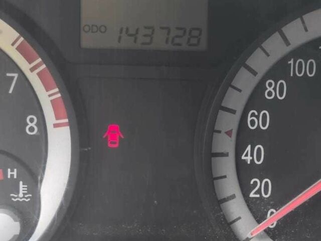 Серый Киа Рио, объемом двигателя 1.4 л и пробегом 143 тыс. км за 3700 $, фото 1 на Automoto.ua