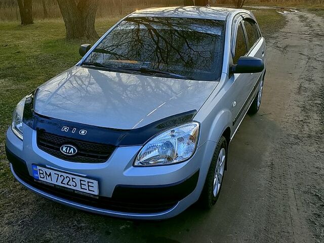 Сірий Кіа Ріо, об'ємом двигуна 1.4 л та пробігом 227 тис. км за 4000 $, фото 1 на Automoto.ua