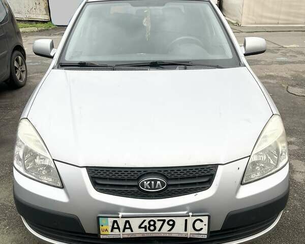 Серый Киа Рио, объемом двигателя 1.4 л и пробегом 95 тыс. км за 7000 $, фото 1 на Automoto.ua