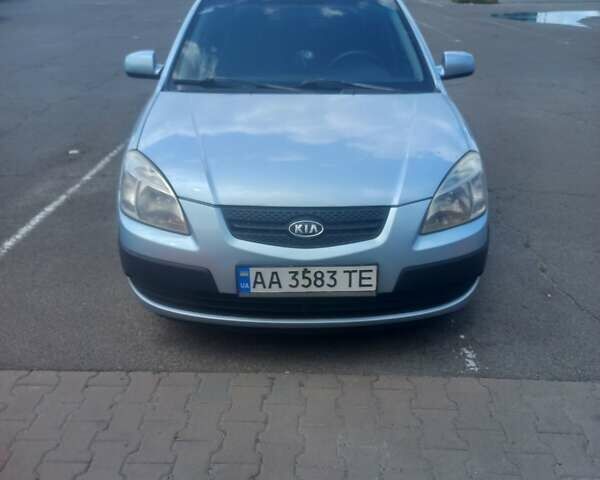 Киа Рио 2008 в Киеве на Automoto.ua Серый Киа Рио, объемом двигателя 1.4 л и пробегом 260 тыс. км за 4000 $, фото 1 на Automoto.ua