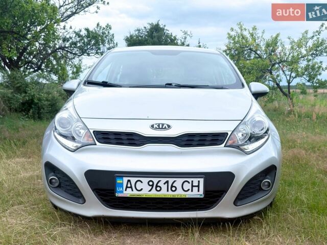 Сірий Кіа Ріо, об'ємом двигуна 1.12 л та пробігом 154 тис. км за 5500 $, фото 1 на Automoto.ua