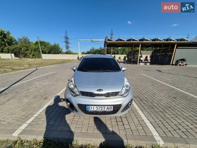 Серый Киа Рио, объемом двигателя 1.4 л и пробегом 254 тыс. км за 6500 $, фото 1 на Automoto.ua