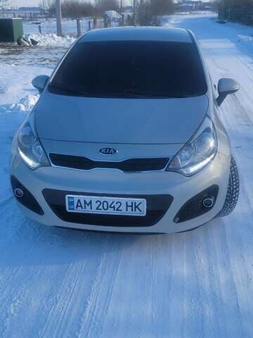 Серый Киа Рио, объемом двигателя 1.12 л и пробегом 208 тыс. км за 6600 $, фото 1 на Automoto.ua