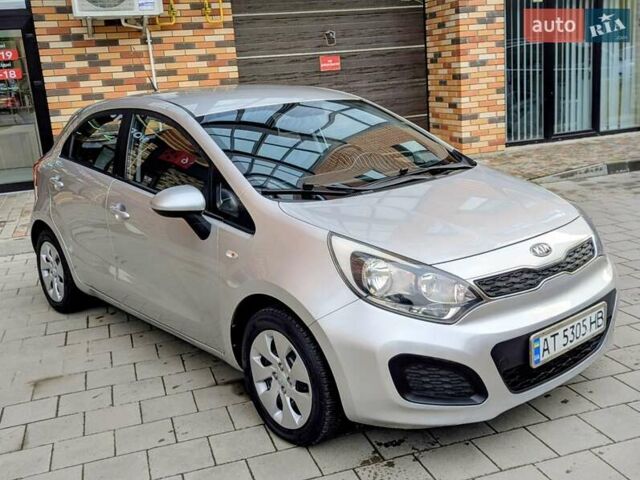 Серый Киа Рио, объемом двигателя 1.12 л и пробегом 244 тыс. км за 4850 $, фото 1 на Automoto.ua