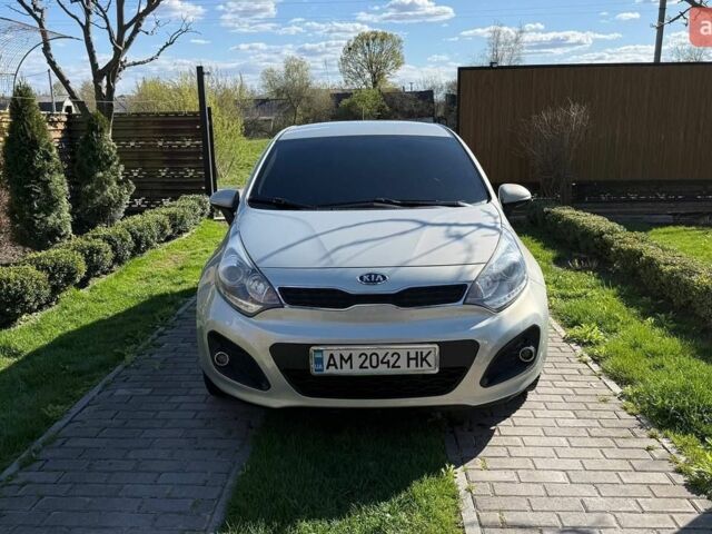 Сірий Кіа Ріо, об'ємом двигуна 1.12 л та пробігом 220 тис. км за 5700 $, фото 1 на Automoto.ua