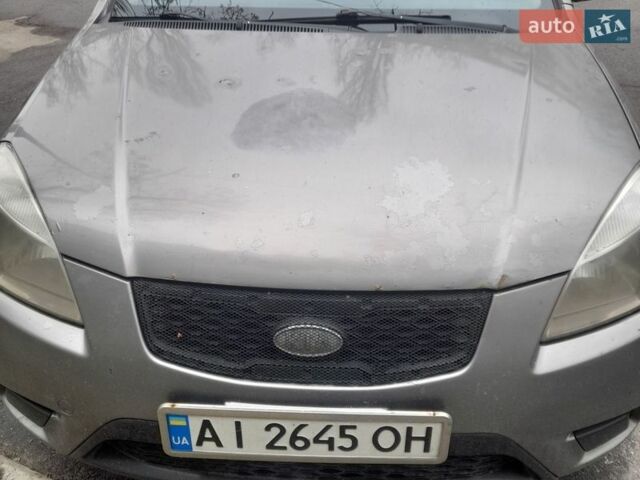 Сірий Кіа Ріо, об'ємом двигуна 1.4 л та пробігом 490 тис. км за 2800 $, фото 1 на Automoto.ua