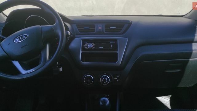 Сірий Кіа Ріо, об'ємом двигуна 1.4 л та пробігом 80 тис. км за 7000 $, фото 1 на Automoto.ua