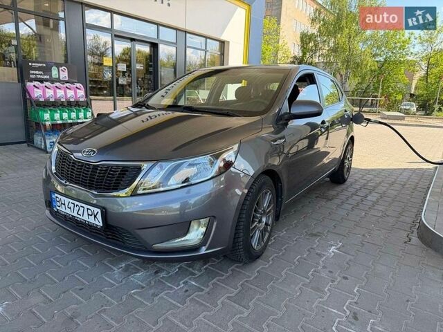 Сірий Кіа Ріо, об'ємом двигуна 1.4 л та пробігом 101 тис. км за 7450 $, фото 1 на Automoto.ua