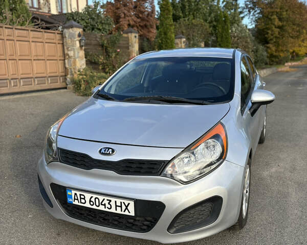 Серый Киа Рио, объемом двигателя 1.59 л и пробегом 138 тыс. км за 7800 $, фото 1 на Automoto.ua