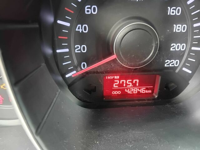 Сірий Кіа Ріо, об'ємом двигуна 0 л та пробігом 3 тис. км за 8000 $, фото 1 на Automoto.ua