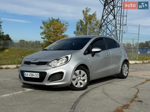 Сірий Кіа Ріо, об'ємом двигуна 1.4 л та пробігом 149 тис. км за 6250 $, фото 1 на Automoto.ua