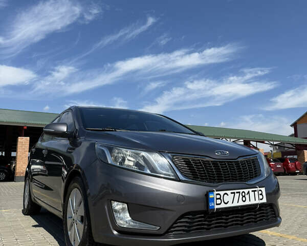 Сірий Кіа Ріо, об'ємом двигуна 1.6 л та пробігом 156 тис. км за 8200 $, фото 1 на Automoto.ua
