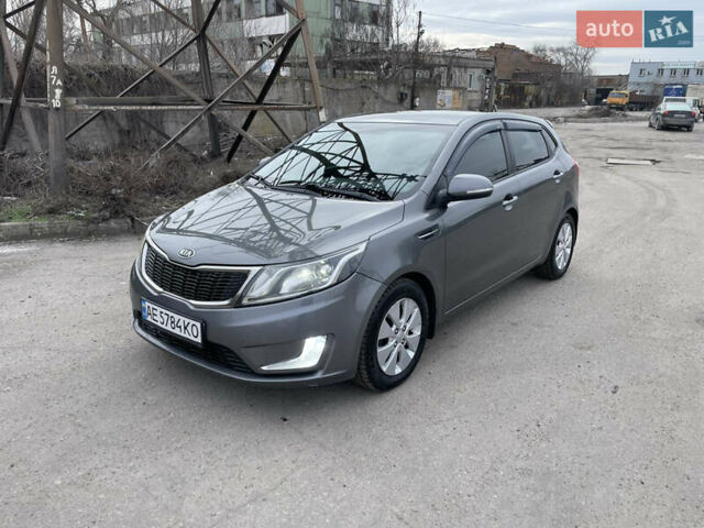 Серый Киа Рио, объемом двигателя 1.6 л и пробегом 156 тыс. км за 8800 $, фото 1 на Automoto.ua