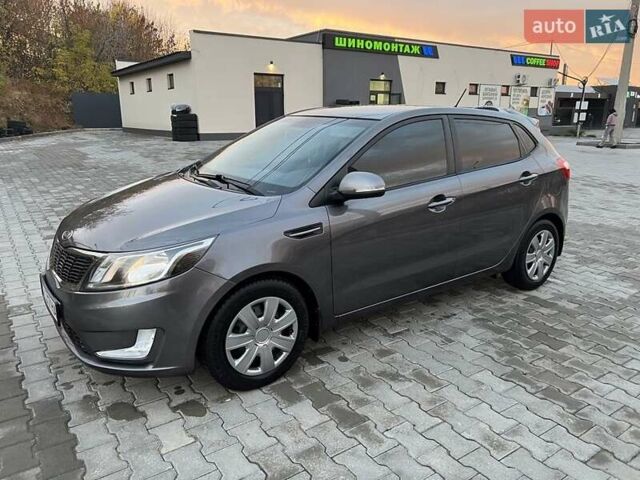 Кіа Ріо 2012 у Одесі на Automoto.ua Сірий Кіа Ріо, об'ємом двигуна 1.6 л та пробігом 103 тис. км за 6650 $, фото 1 на Automoto.ua