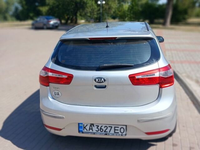 Серый Киа Рио, объемом двигателя 1.6 л и пробегом 131 тыс. км за 8500 $, фото 1 на Automoto.ua