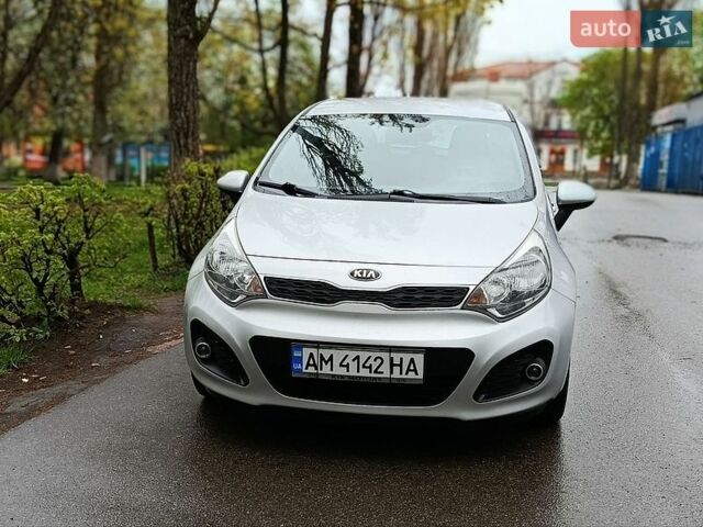 Сірий Кіа Ріо, об'ємом двигуна 1.12 л та пробігом 199 тис. км за 5700 $, фото 1 на Automoto.ua