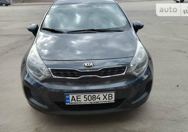 Серый Киа Рио, объемом двигателя 1.1 л и пробегом 180 тыс. км за 7200 $, фото 1 на Automoto.ua