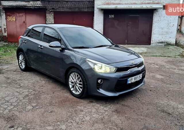 Серый Киа Рио, объемом двигателя 1.37 л и пробегом 135 тыс. км за 12400 $, фото 1 на Automoto.ua