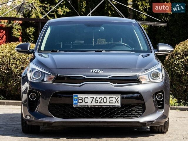 Серый Киа Рио, объемом двигателя 1.37 л и пробегом 178 тыс. км за 13500 $, фото 1 на Automoto.ua